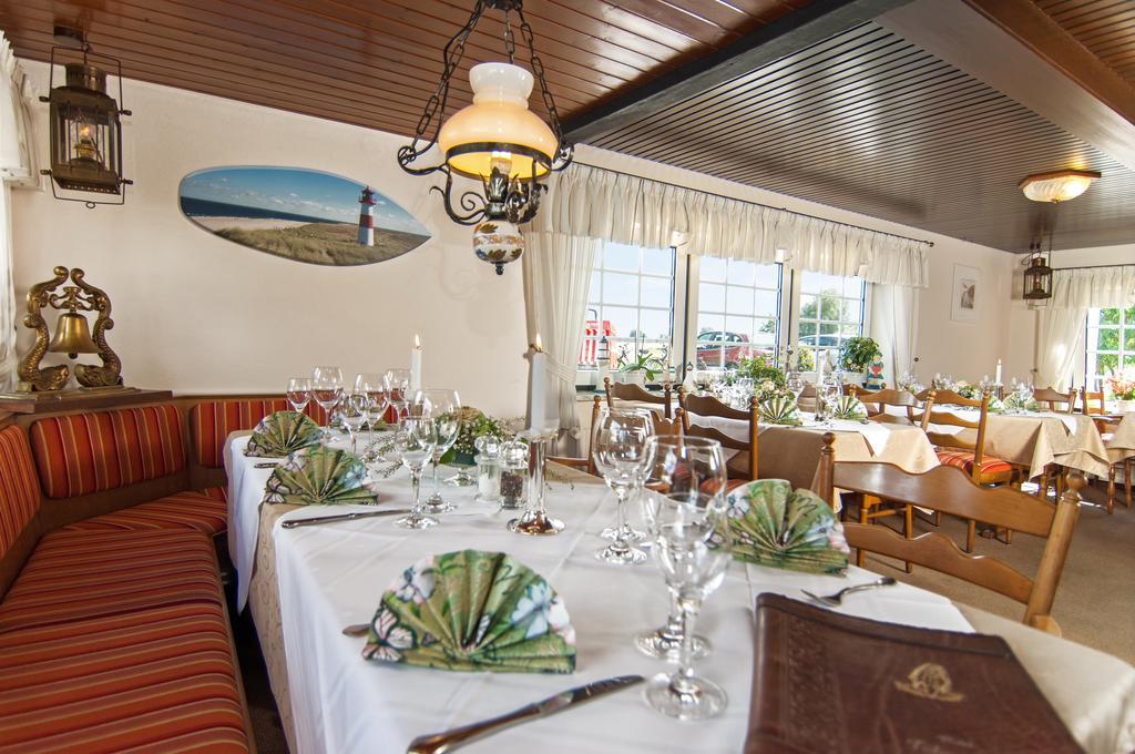 Niesgrau Hotel-Restaurant Faehr-Cafe מראה חיצוני תמונה